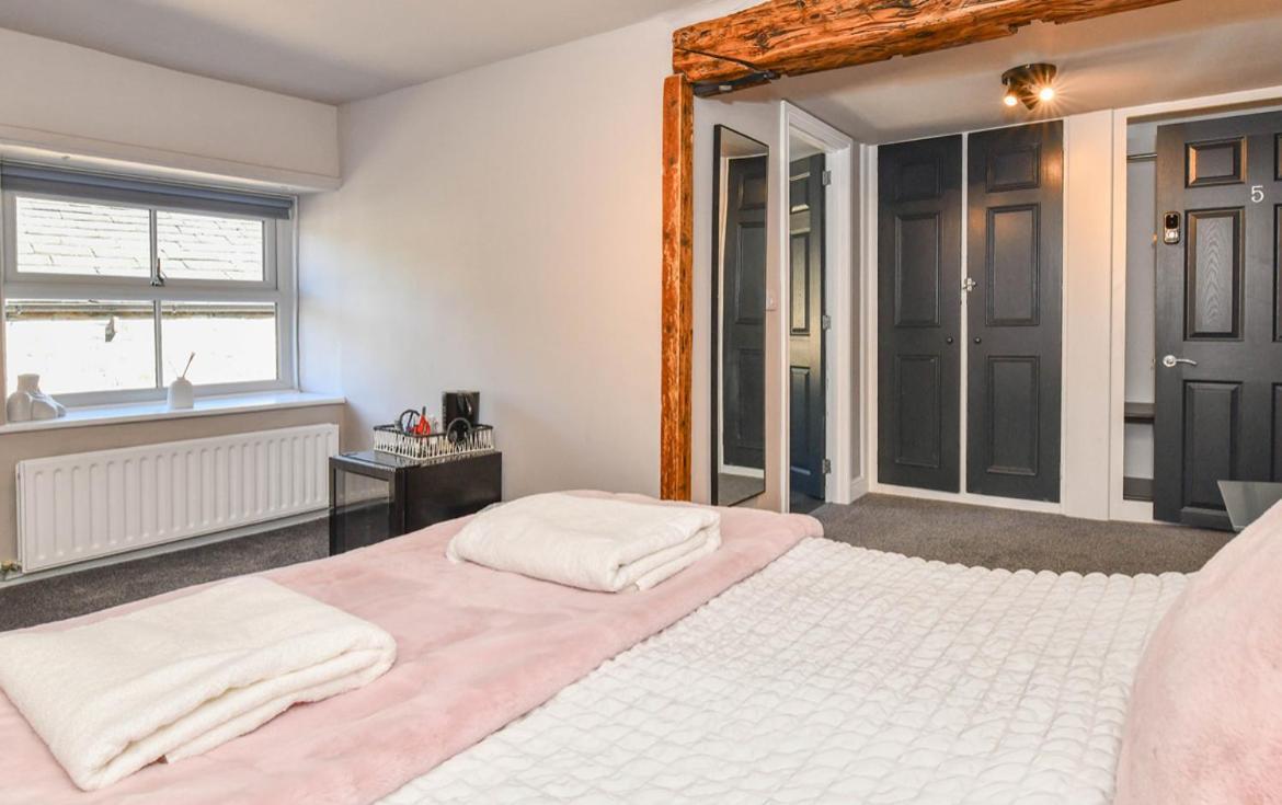 Mill Bridge Hotel Скиптън Екстериор снимка